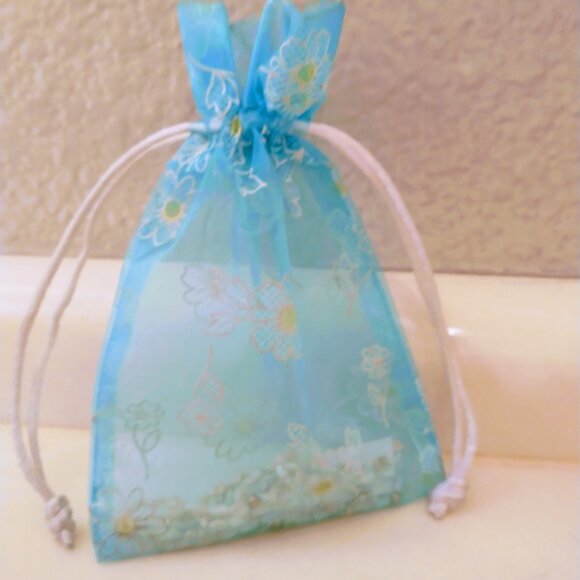 MATCHING 3 PIECE FRESHWATER PEARLS WITH GOLD ACCENT, BRACLET, NECKLACE EARRINGS - Picture 11 of 16